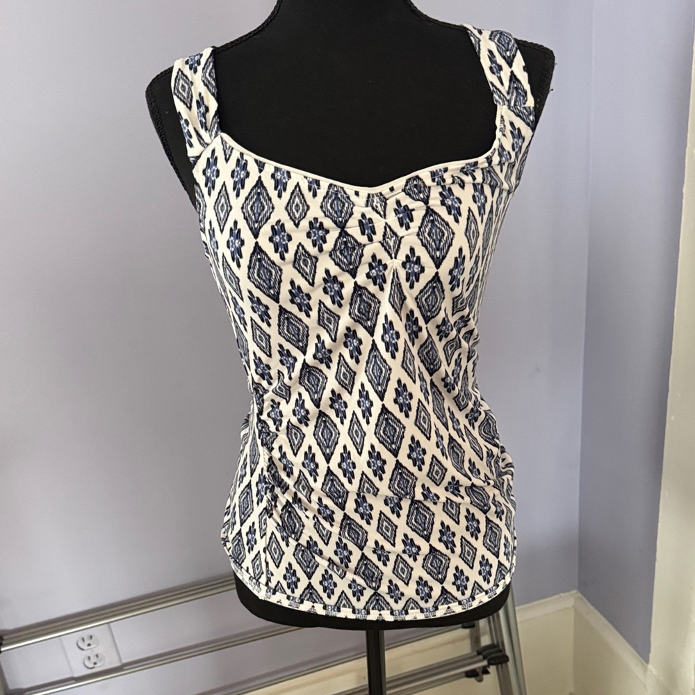 White House Black Market Navy and White Tank Top